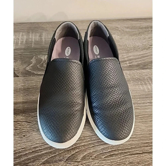 Dr. Scholl's Women's Nova Slip On Sneaker Black Snake Print Synthetic Sz 7 M - Picture 1 of 7